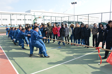 2018年3月8日，，，，，公司组织三八妇女节拔河角逐